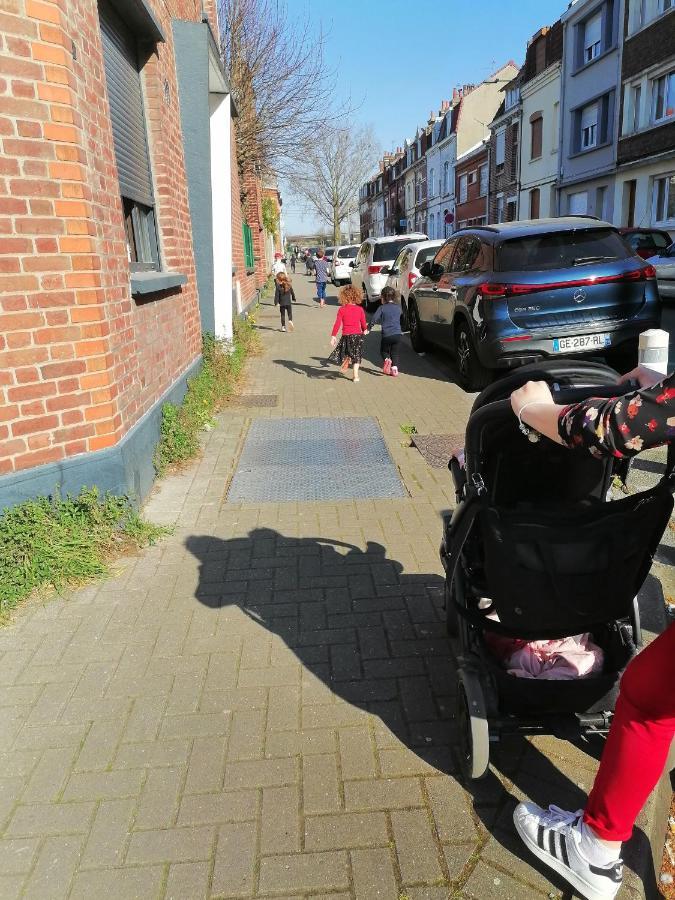 Lille Pres Du Chu Lille Apartman Kültér fotó